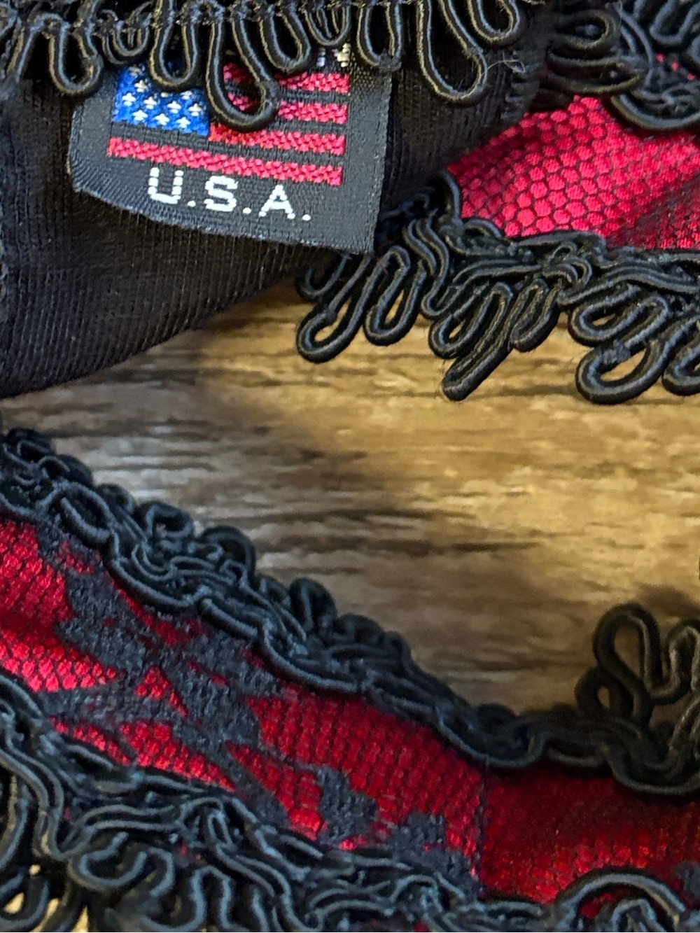 Y2K Shirley’s of Hollywood Poochie Red & Black Lace Dog Harness w Oversized Bow - Picture 5 of 5